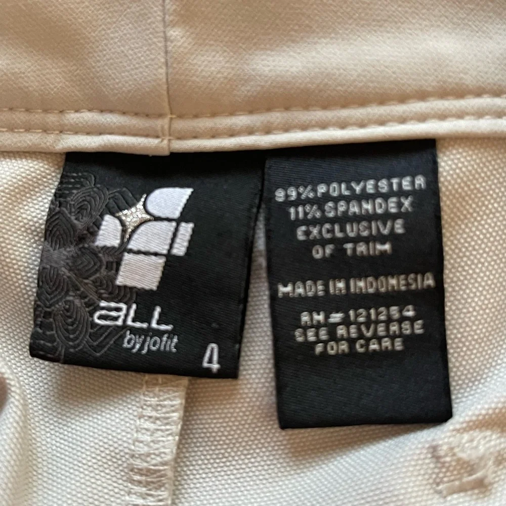 ALL JOFIT SHORTS - Picture 3 of 3